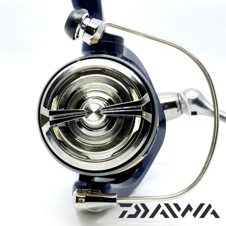 Катушка Daiwa 20 Crest LT 2500