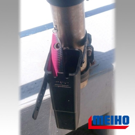 Держатель для приманок Meiho Lure Holder BM красный